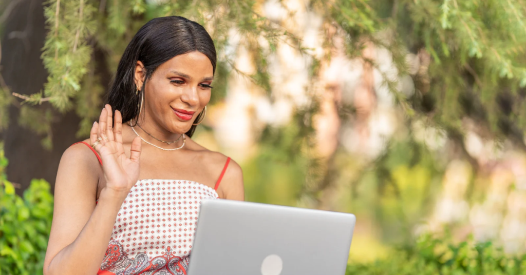 Life coach supporting a woman’s healing after a toxic relationship.